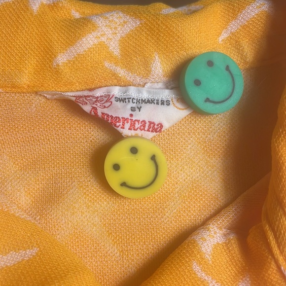 Vintage Blouse - Yellow w/ stars ✨ - Picture 4 of 5